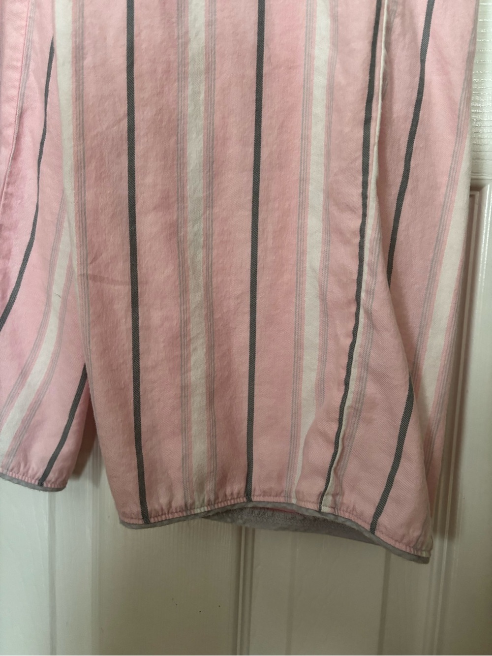 Victoria’s Secret Pink Striped Pajama Set - great condition, M - Picture 6 of 7